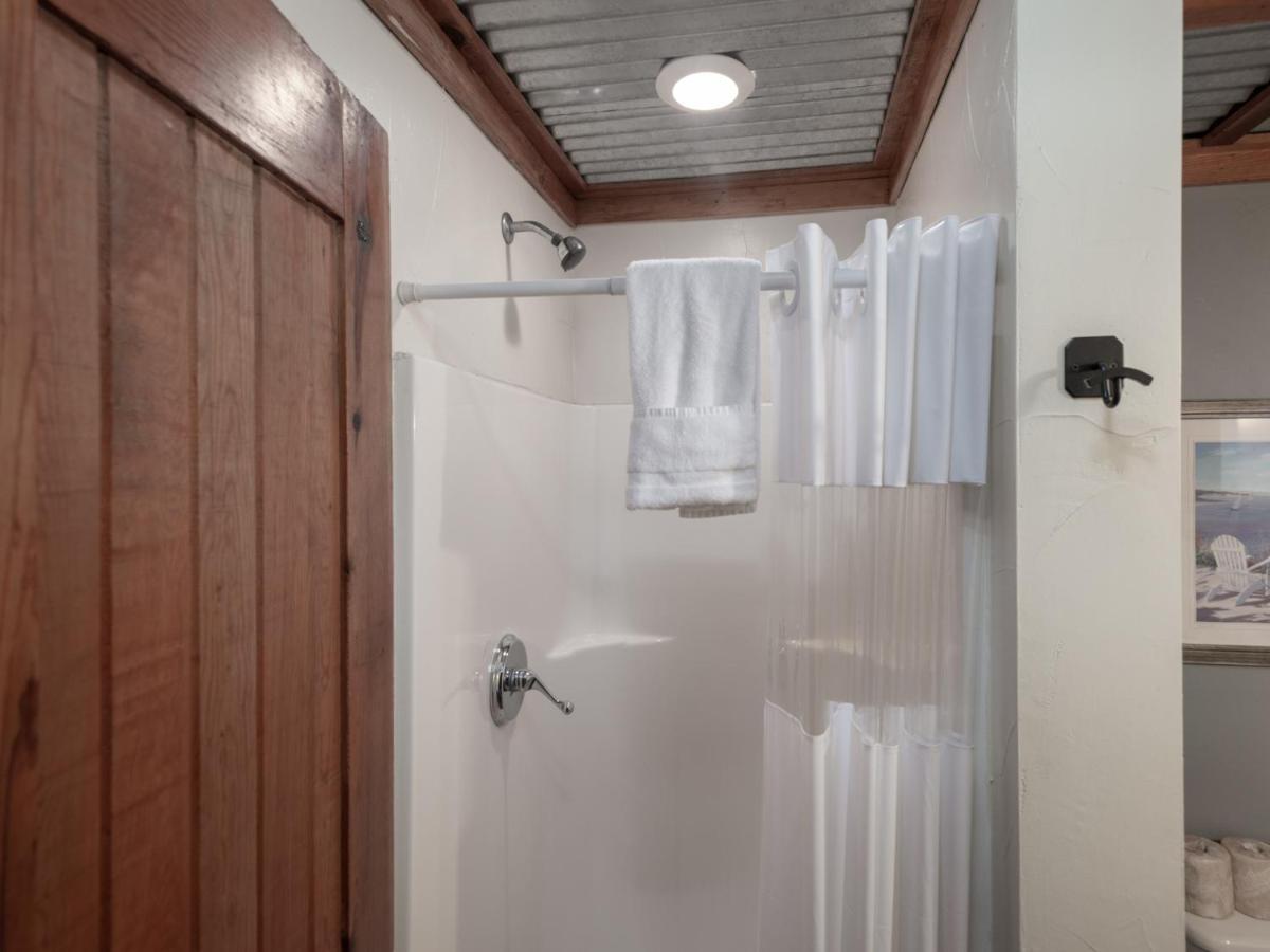 Pine Cabin, 2 Bedrooms, Fireplace, Midtown, Sleeps 6 Ruidoso Exterior foto